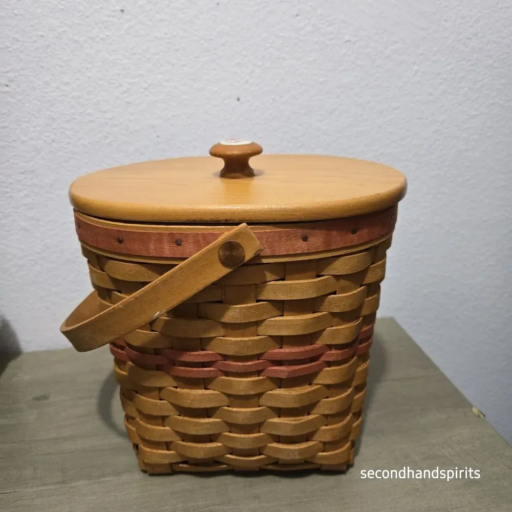 Longaberger Mother's Day Basket With Lid And Plastic Liner